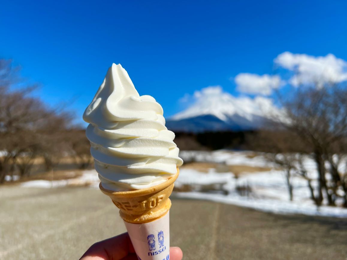 道の駅朝霧高原 大人気 あさぎり牛乳ソフト やあさぎりフードパークで朝霧高原グルメを堪能 ちしき旅